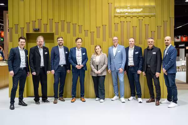 Make Team GEALAN your team!