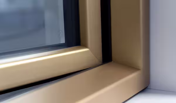 Neblunkantys spalvoti plastikiniai langai: kuo išsiskiria GEALAN-acrylcolor® technologija?