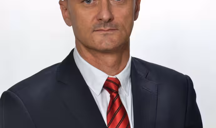 Dr. Mirza Atić, prodajni predstavnik za Bosnu i Hercegovinu slavi 25. godina u GEALAN-u