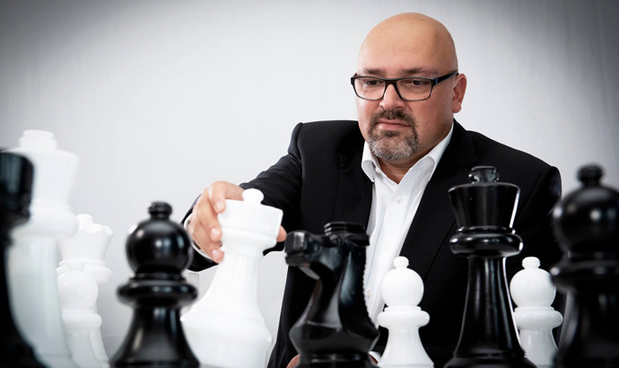 1250x540_BIM_Schach.jpg
