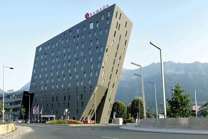 hotel_ramada_inssbruck_Tivoli_desktop.jpg