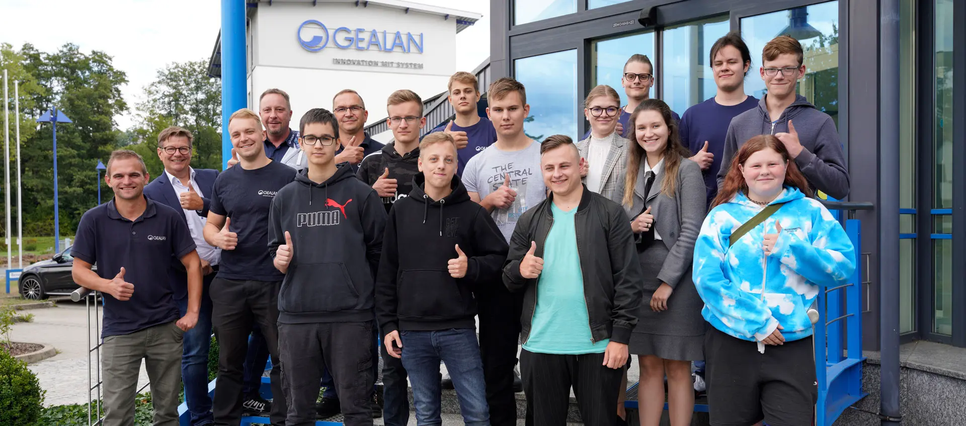 header-Azubis-GEALAN-2022.jpg