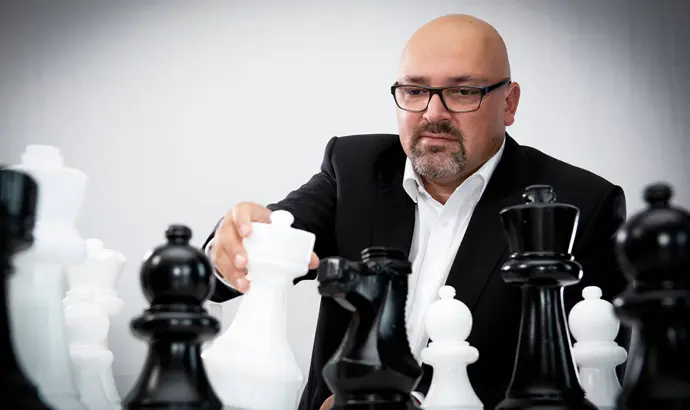 1250x540_BIM_Schach.jpg